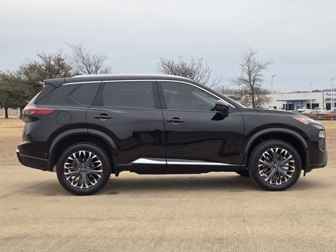 New 2026 Nissan Rogue Platinum image 7