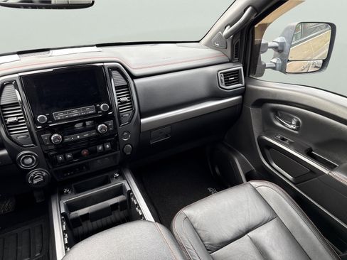 Used 2021 Nissan Titan PRO-4X w/ Pro-4x Convenience Package image 13