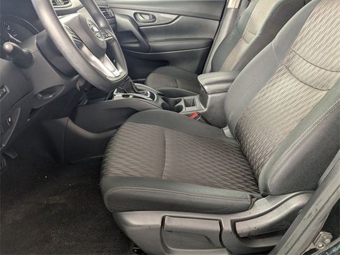 Used 2020 Nissan Rogue S image 13