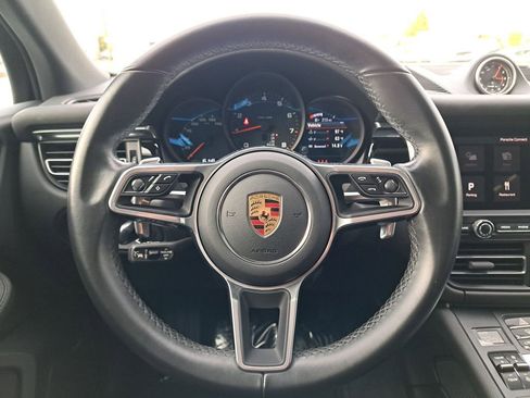 Used 2020 Porsche Macan image 19