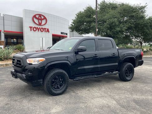 Used 2023 Toyota Tacoma SR AWD/4WD image 1