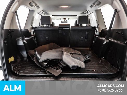 Used 2019 Lexus GX 460 image 22