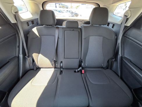 Used 2025 Kia Sportage LX FWD image 37