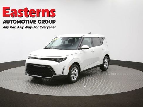 Used 2025 Kia Soul LX w/ LX Technology Package FWD image 55