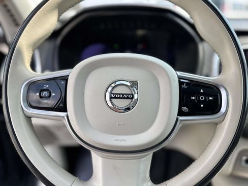 Used 2023 Volvo XC90 B6 Plus w/ Protection Package Premier AWD/4WD image 14