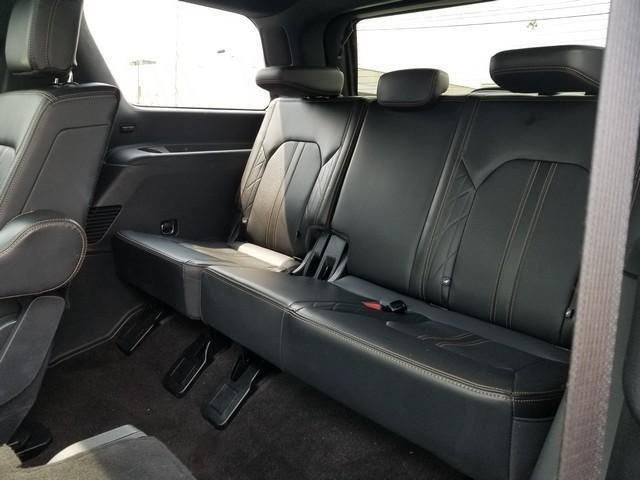 Used 2023 Ford Expedition Platinum AWD/4WD image 18