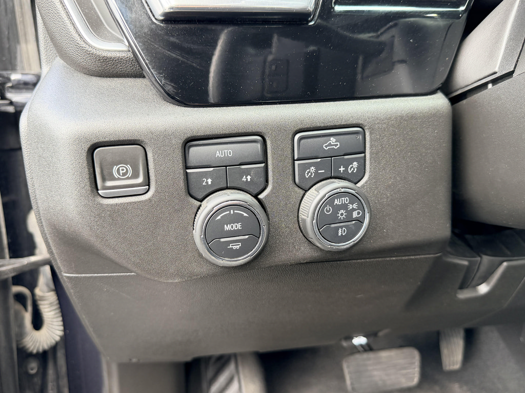 Used 2023 Chevrolet Silverado 1500 RST w/ Protection Package AWD/4WD image 28