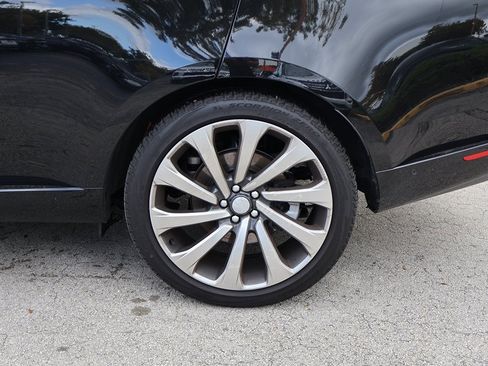 Used 2023 Land Rover Range Rover SE image 30