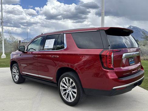 Used 2024 GMC Yukon Denali w/ Advanced Technology Package AWD/4WD image 3