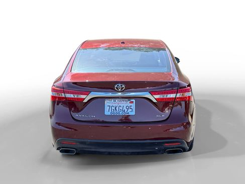 Used 2014 Toyota Avalon XLE Touring FWD image 4