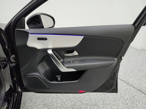 Certified 2022 Mercedes-Benz A 220 image 25