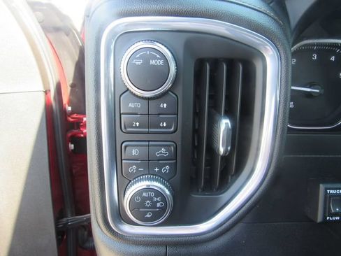 Certified 2022 GMC Sierra 3500 AT4 w/ AT4 Preferred Package AWD/4WD image 10