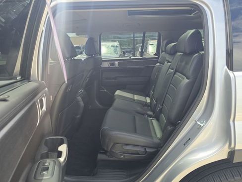 Used 2025 Hyundai Santa Fe Limited FWD image 22