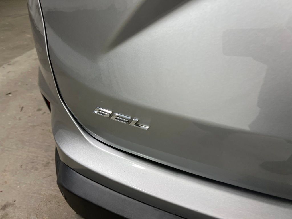 Used 2023 Ford Edge SEL AWD/4WD image 15