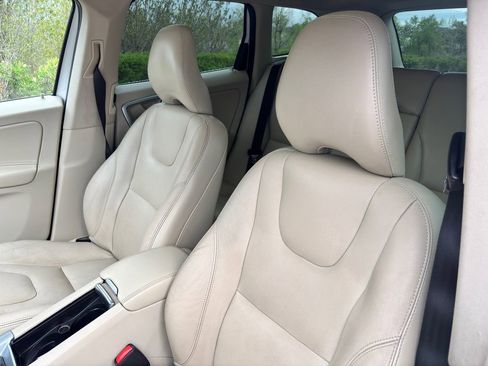 Used 2015 Volvo XC60 T5 image 18