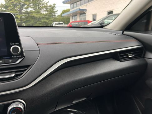 Used 2022 Nissan Altima 2.5 SR FWD image 20