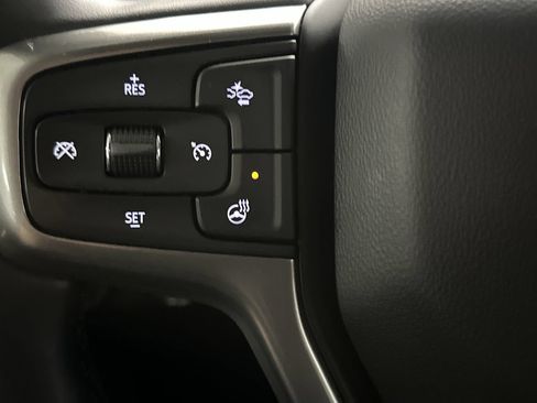 Used 2024 Chevrolet Silverado 1500 LT AWD/4WD image 46