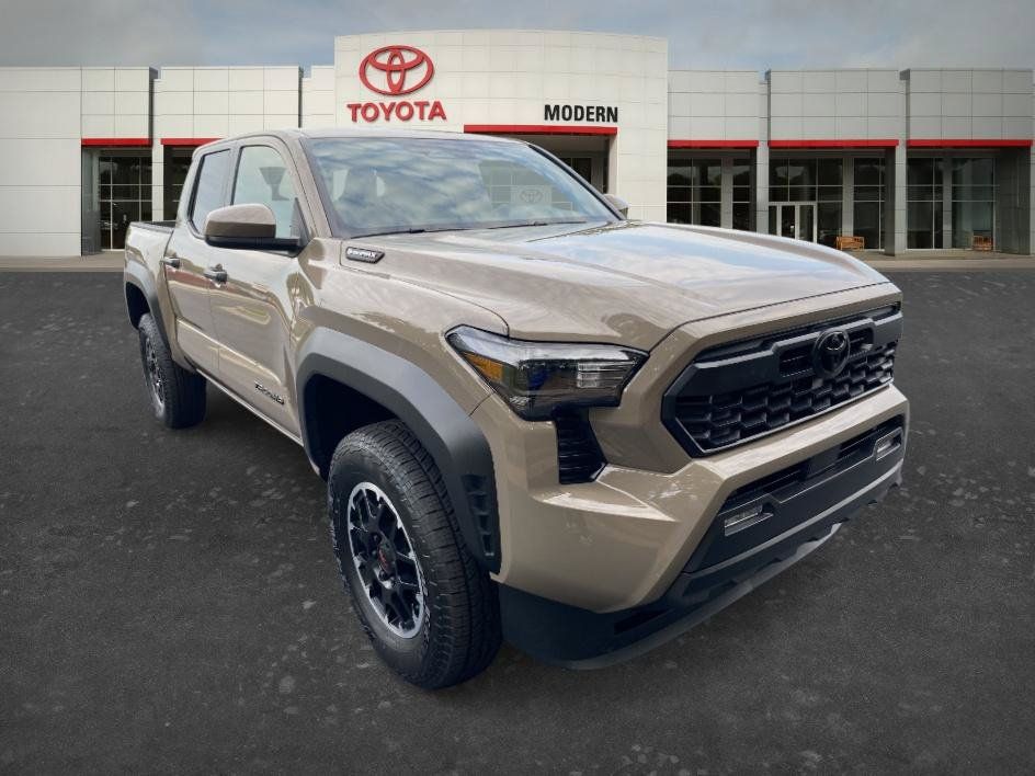Certified 2026 Toyota Tacoma TRD Off-Road AWD/4WD image 3
