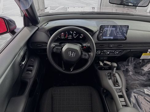 Certified 2026 Honda HR-V Sport image 13