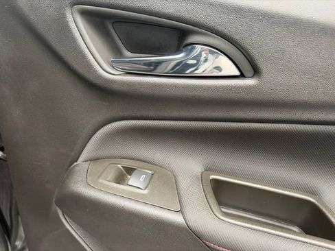 Used 2023 Chevrolet Equinox RS AWD/4WD image 32