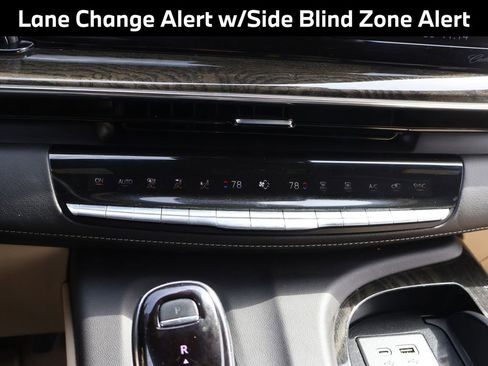 Used 2023 Cadillac Escalade Premium Luxury w/ Performance Package image 34