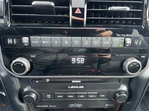 Used 2023 Lexus GX 460 Premium image 25
