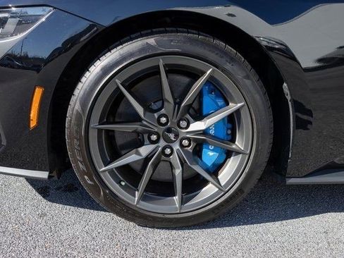 Used 2024 Ford Mustang Dark Horse image 5