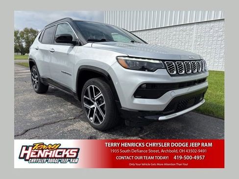Used 2024 Jeep Compass Limited w/ Elite Group AWD/4WD image 1