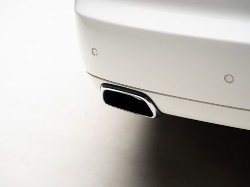 Used 2013 Rolls-Royce Phantom Drophead Coupe RWD image 34