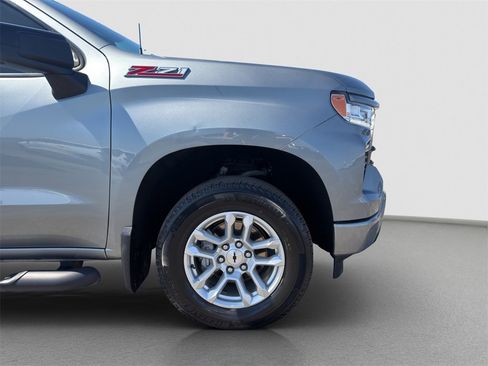 Used 2023 Chevrolet Silverado 1500 RST image 23