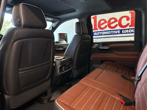 New 2025 GMC Sierra 2500 Denali Ultimate image 27