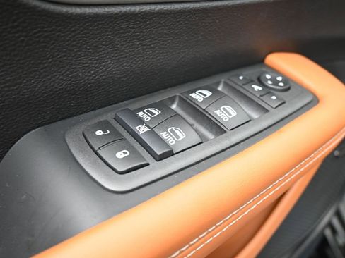 New 2026 Chrysler Pacifica Pinnacle image 29