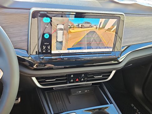 New 2026 Volkswagen Atlas SEL Premium R-Line image 18