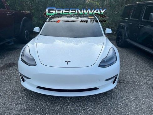 Used 2021 Tesla Model 3 Standard Range Plus RWD image 2