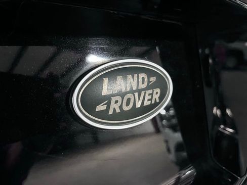 Used 2019 Land Rover Discovery Sport SE image 30