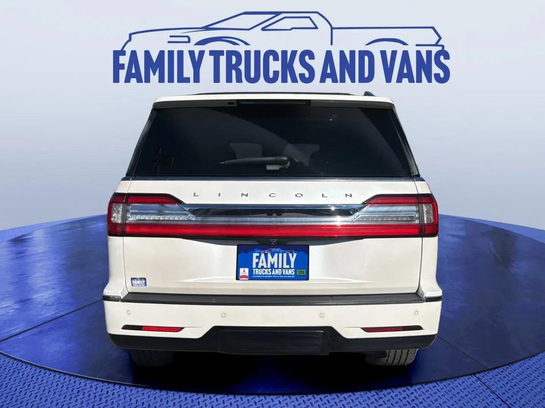 Used 2019 Lincoln Navigator Reserve w/ Cargo Package AWD/4WD image 4