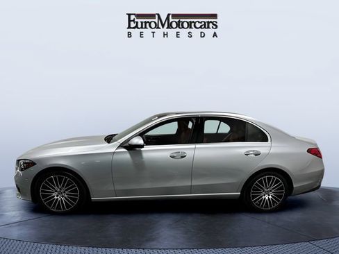 Used 2025 Mercedes-Benz C 300 4MATIC Sedan image 2