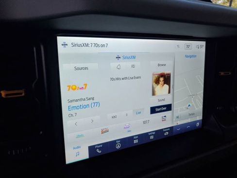 Used 2022 Ford Bronco Badlands image 18