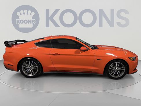 Used 2016 Ford Mustang GT Premium RWD image 8