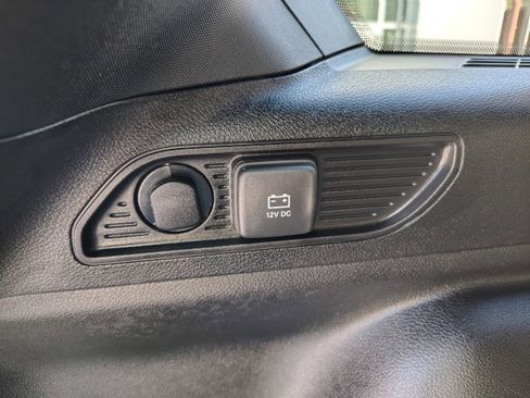 Certified 2025 Jeep Grand Cherokee Limited w/ Luxury Tech Group II AWD/4WD image 14