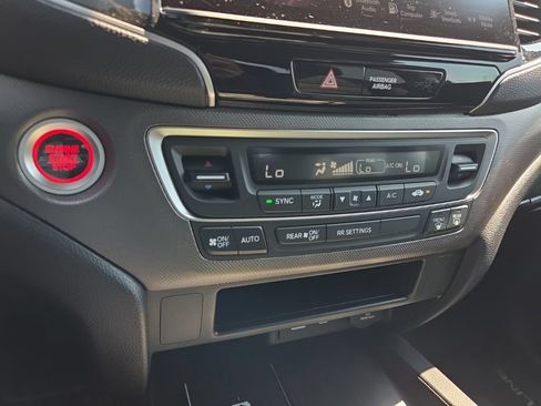 Used 2025 Honda Ridgeline Sport image 42