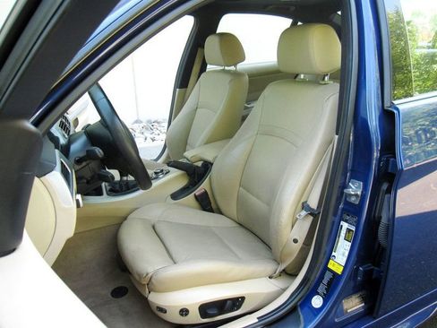 Used 2011 BMW 335i Sedan RWD image 19