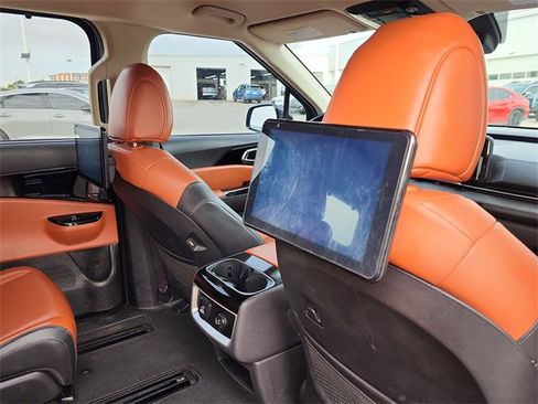 Used 2022 Kia Carnival SX image 22