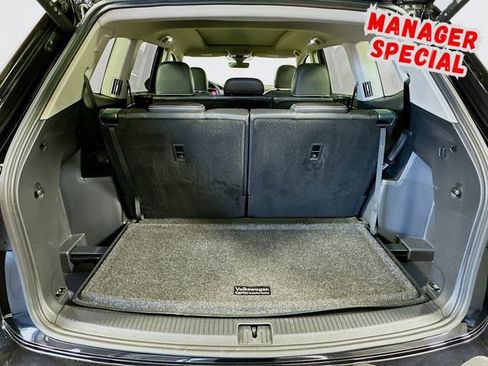 Used 2025 Volkswagen Atlas SEL Premium R-Line image 27