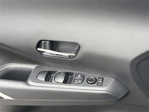 Certified 2023 Nissan Kicks SV image 33