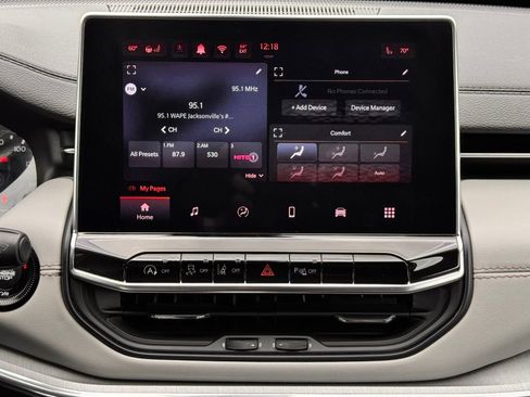 Used 2024 Jeep Compass Limited image 22