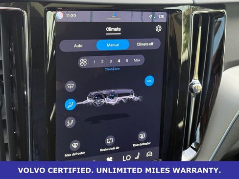 Certified 2025 Volvo XC60 B5 Core AWD/4WD image 28