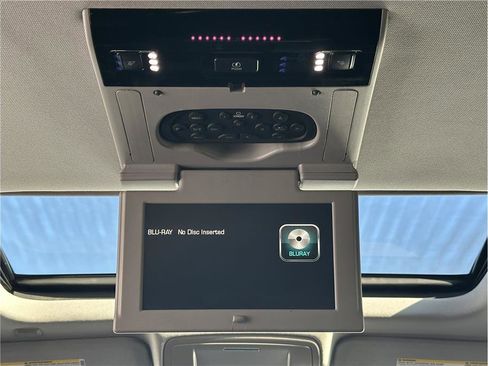 Used 2015 Chevrolet Tahoe LTZ image 26