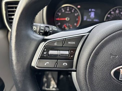 Used 2022 Kia Sportage EX w/ EX Technology Package image 14