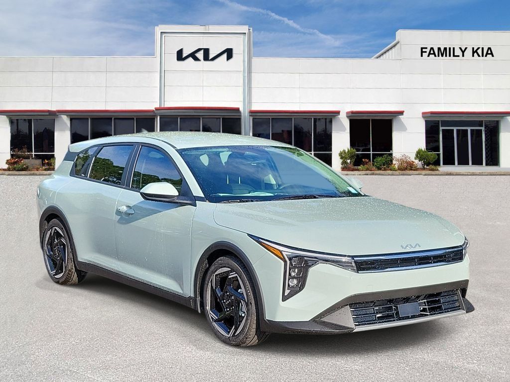 New 2026 Kia K4 EX FWD 360° Tour